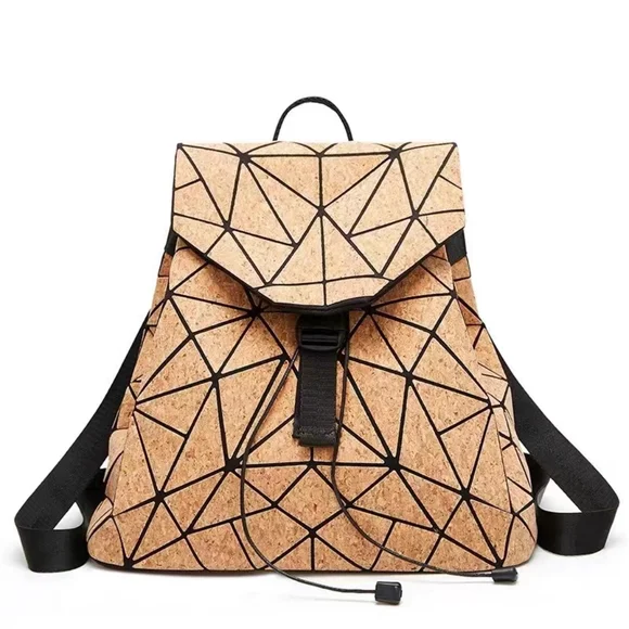 Geometric cork backpack - Picture 4 of 8